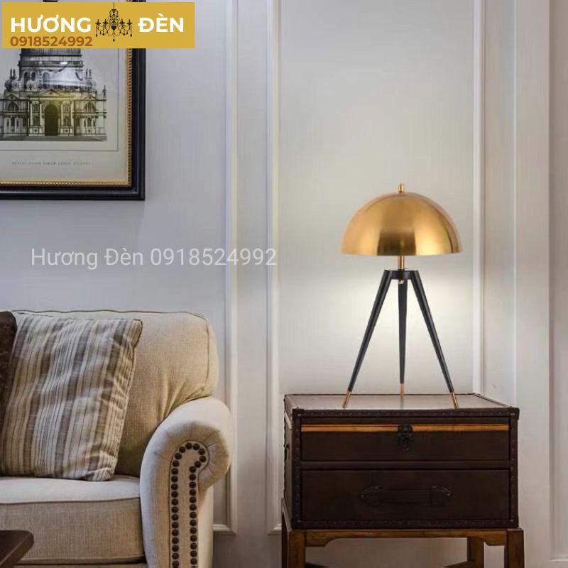 den-ban-trang-tri-chinh-hang-db32